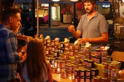 Marché Bormes les Mimosas